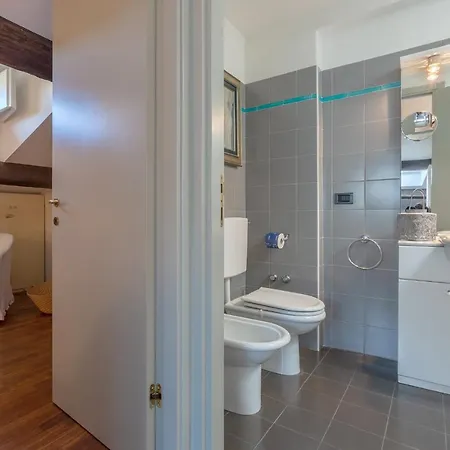 'la Casa Gialla' Apartment! דירה