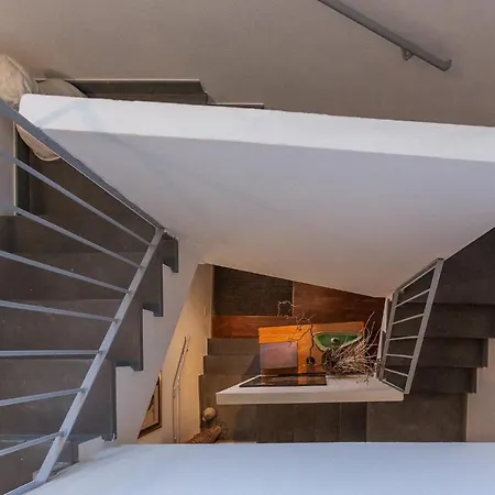 'la Casa Gialla' Apartment! דירה