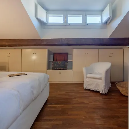 'la Casa Gialla' Apartment!