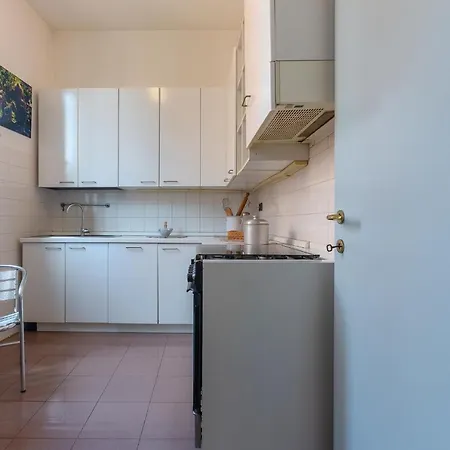 'la Casa Gialla' Apartment! פררה