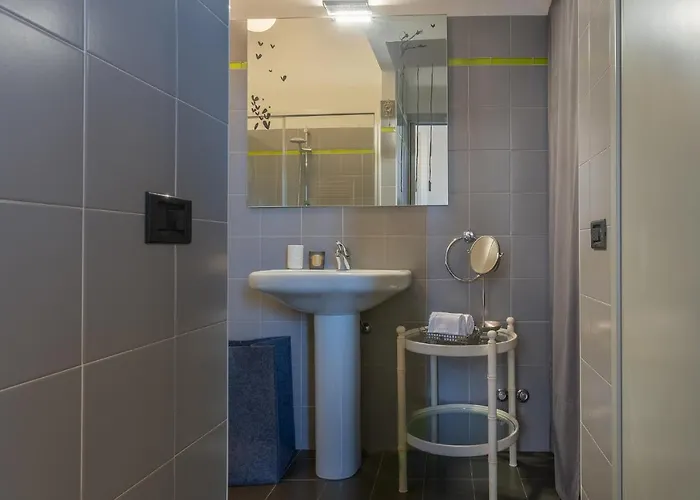 Guesthost - 'la Casa Gialla' Apartment! Appartement *