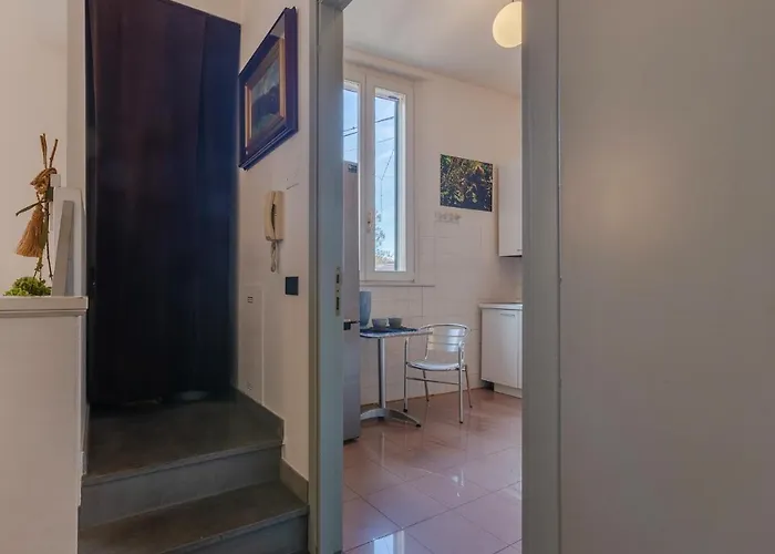 Guesthost - 'la Casa Gialla' Apartment!