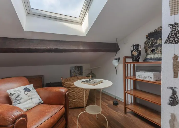 Guesthost - 'la Casa Gialla' Apartment! * 페라라